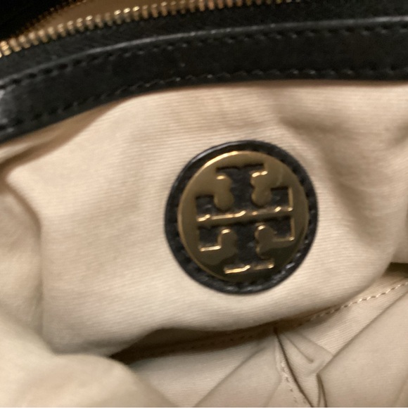 Tory Burch black leather large shoulder bag with handles and strap gold hardware - Picture 7 of 10
